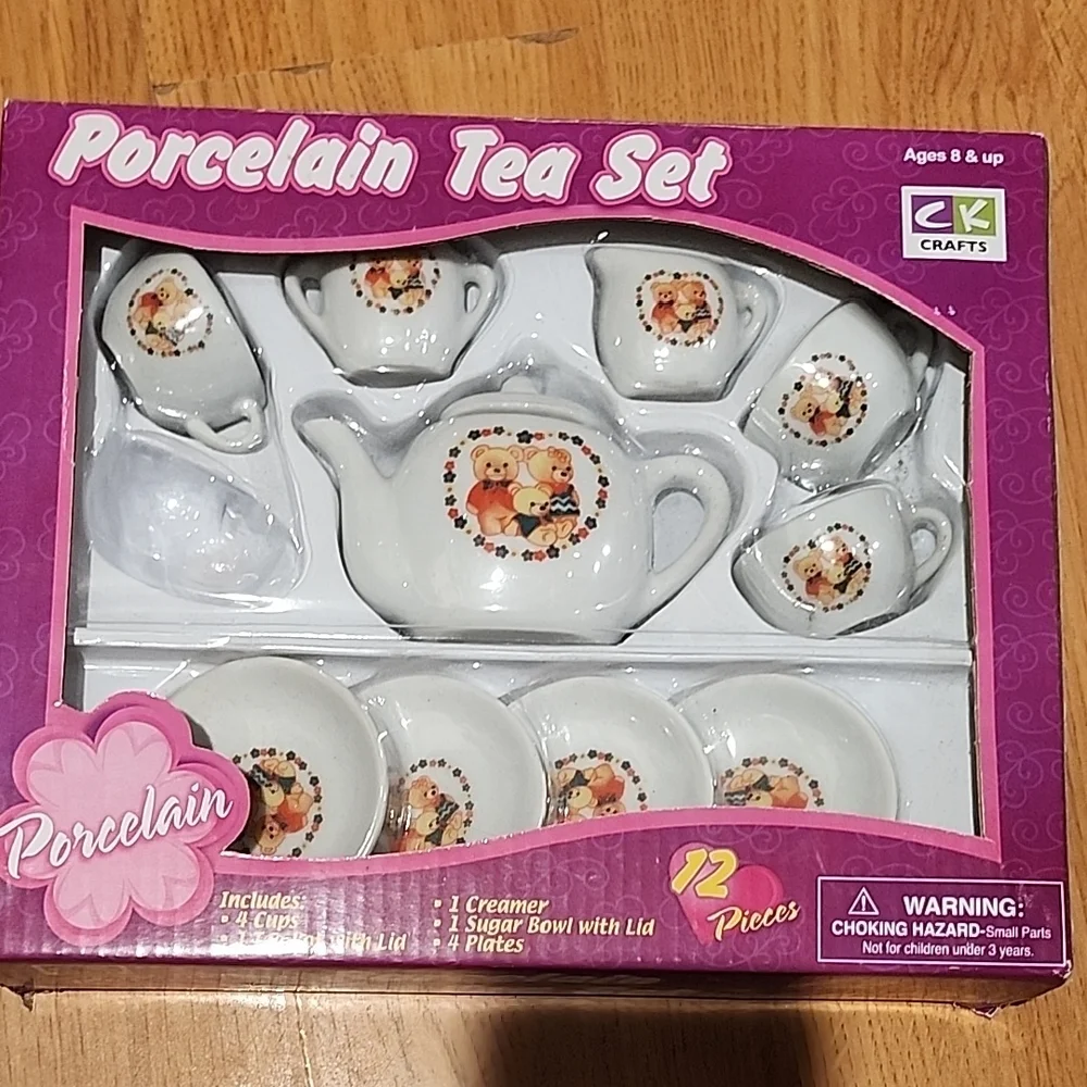 Porcelain Tea Set with Bear Design - Picture 2 of 3